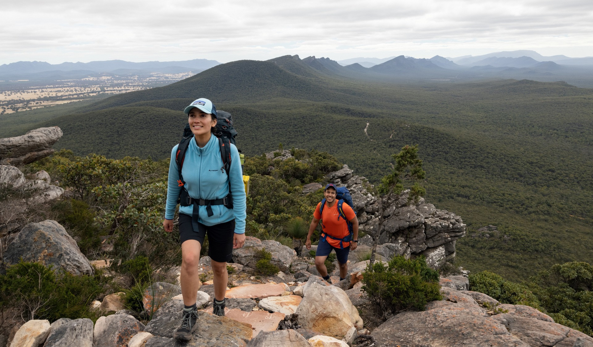 students-walking-grampians.jpeg